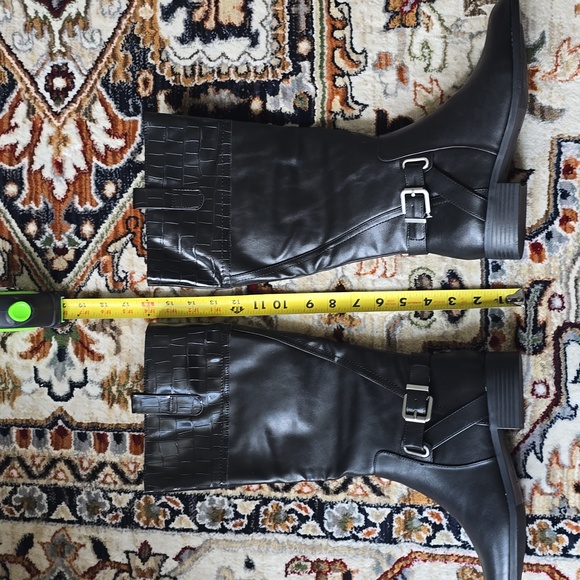 ST. JOHN'S BAY BRAND WOMEN'S BLACK HIGH ZIP BOOTS SIZE 7.5 - Picture 6 of 16